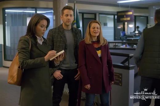 Aurora teagarden heist outlet and seek watch online